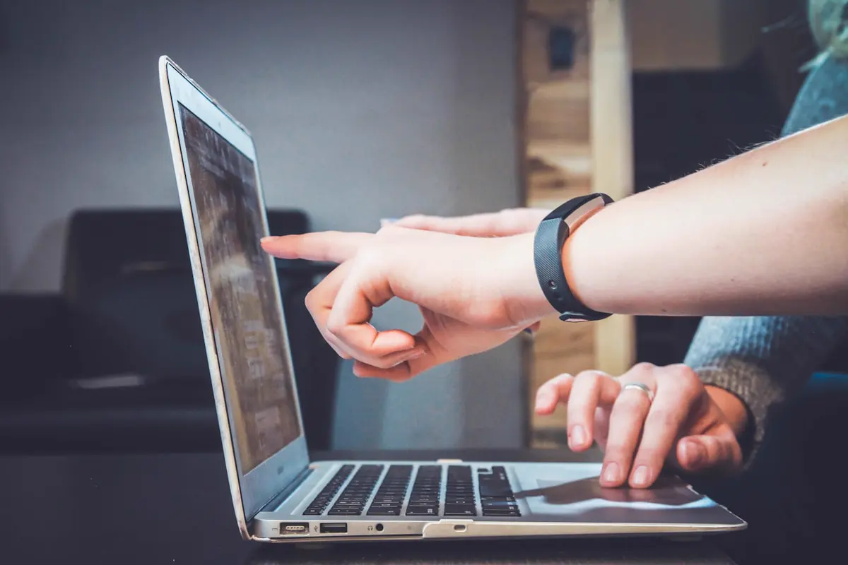 What Is a Poker Cheating Device? Types, Terms, and Detection Context